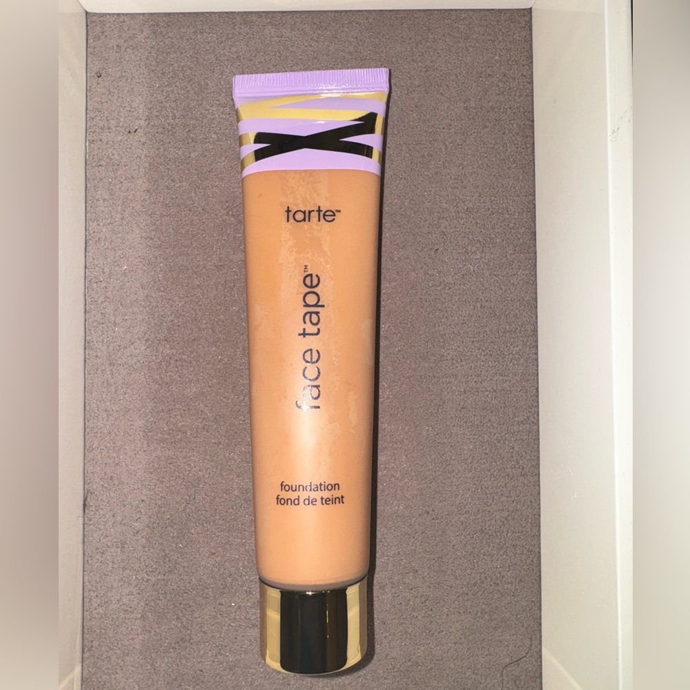 🛍️Tarte Face Tape Foundation - Warm Beige